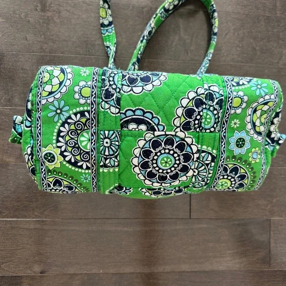 Vera Bradley Retired Cupcake Green Quilted Small Should Duffle - Picture 5 of 9